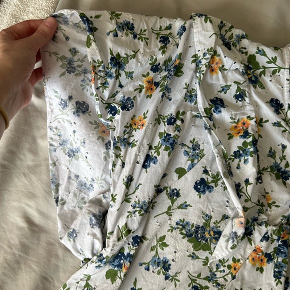 Zara Floral Blouse - Picture 5 of 9